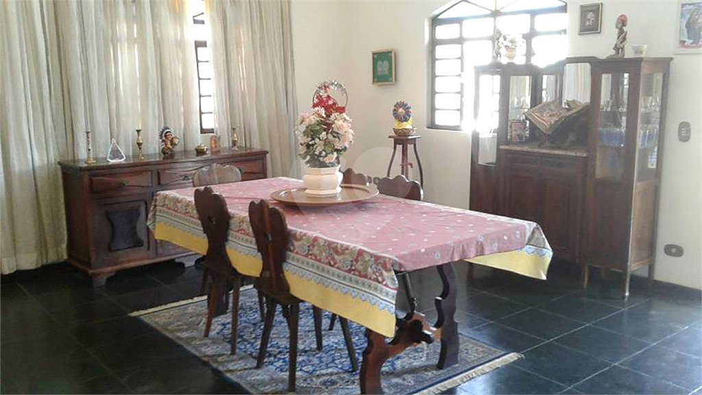 Chácara à venda com 5 quartos, sendo 3 suítes, em Vitória Régia, Atibaia, SP