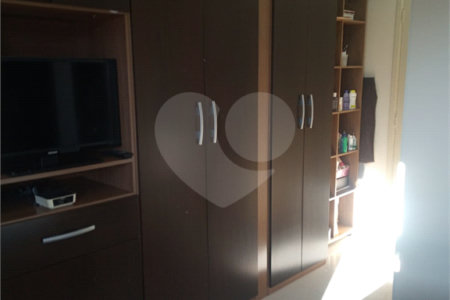 Apartamento à venda com 3 quartos, sendo 1 suíte,  em Saúde, São Paulo, SP