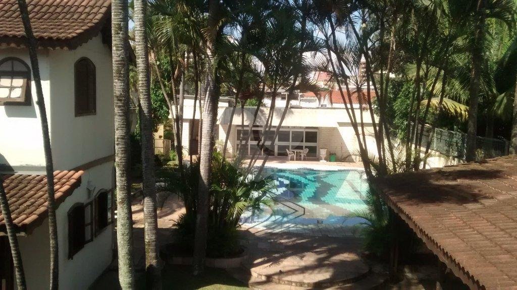 Casa à venda com 4 quartos, sendo 2 suítes, em Brooklin Velho, São Paulo, SP