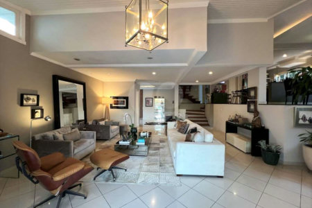 Casa à venda com 4 suítes em Vila Santo Antônio, Cotia, SP