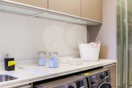 Apartamento à venda com 4 suítes em Cidade Jardim, São Paulo, SP