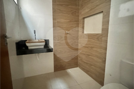 Casa à venda com 3 quartos, sendo 1 suíte,  em Ipê, Três Lagoas, MS
