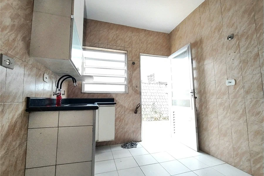 Casa Térrea à venda com 2 quartos em Parque Vitória, São Paulo, SP