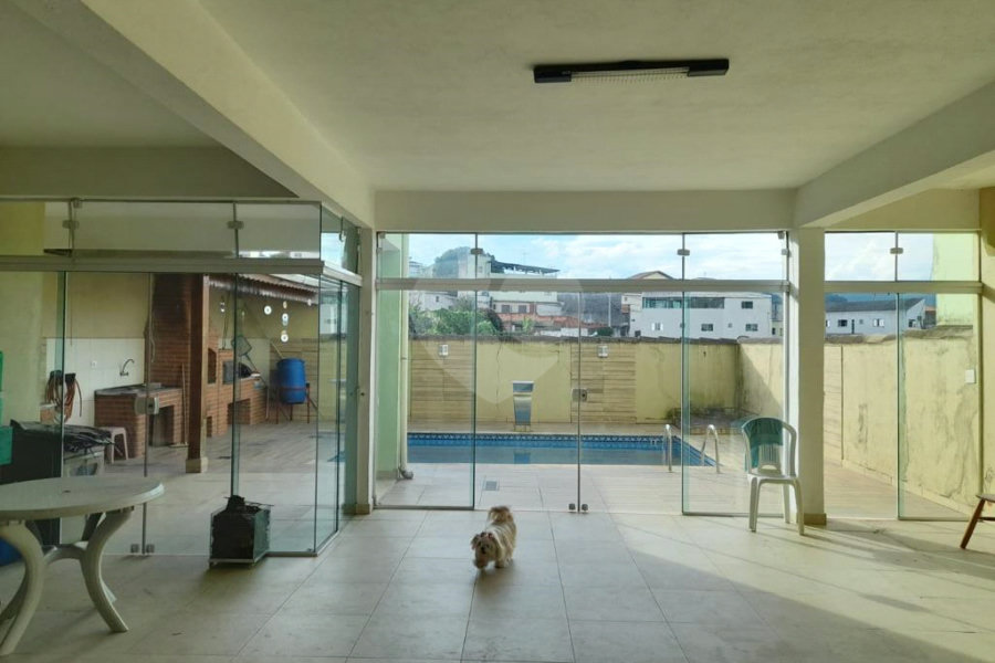 Sobrado à venda com 4 suítes em Tremembé, São Paulo, SP
