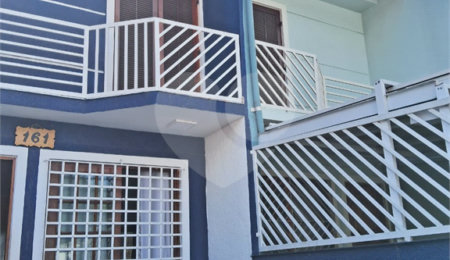 Sobrado à venda com 2 quartos em Tremembé, São Paulo, SP