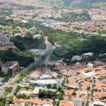 Terreno à venda com 1 suíte no condomínio Loteamento Nova Espirito Santo, Valinhos - SP