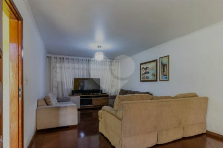 Sobrado à venda com 3 quartos, sendo 1 suíte, em Campo Grande, São Paulo, SP