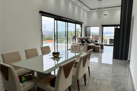 Casa em condomínio à venda ou para alugar com 5 quartos, sendo 3 suítes, no Centro, Piedade, SP