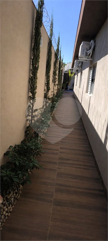 Casa à venda com 3 quartos, sendo 2 suítes, no condomínio Jardim Valencia, Ribeirão Preto - SP
