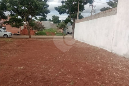 Terreno à venda em Portal dos Pinheiros Ii, Itapetininga, SP