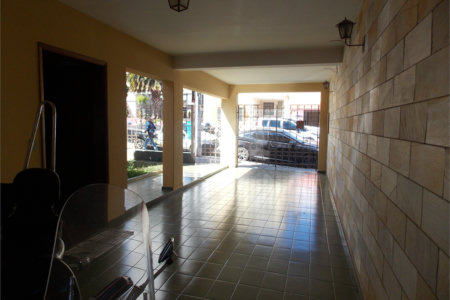 Casa à venda ou para alugar com 5 quartos, sendo 3 suítes,  no Centro, Atibaia, SP