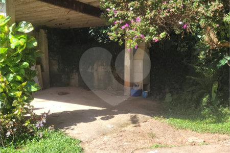 Chácara à venda com 3 quartos em Parque Alvorada, Suzano, SP
