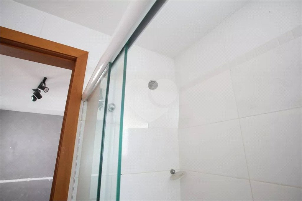 Casa à venda com 4 quartos, sendo 3 suítes, no condomínio Lícia de Alvarenga, Rio de Janeiro - RJ