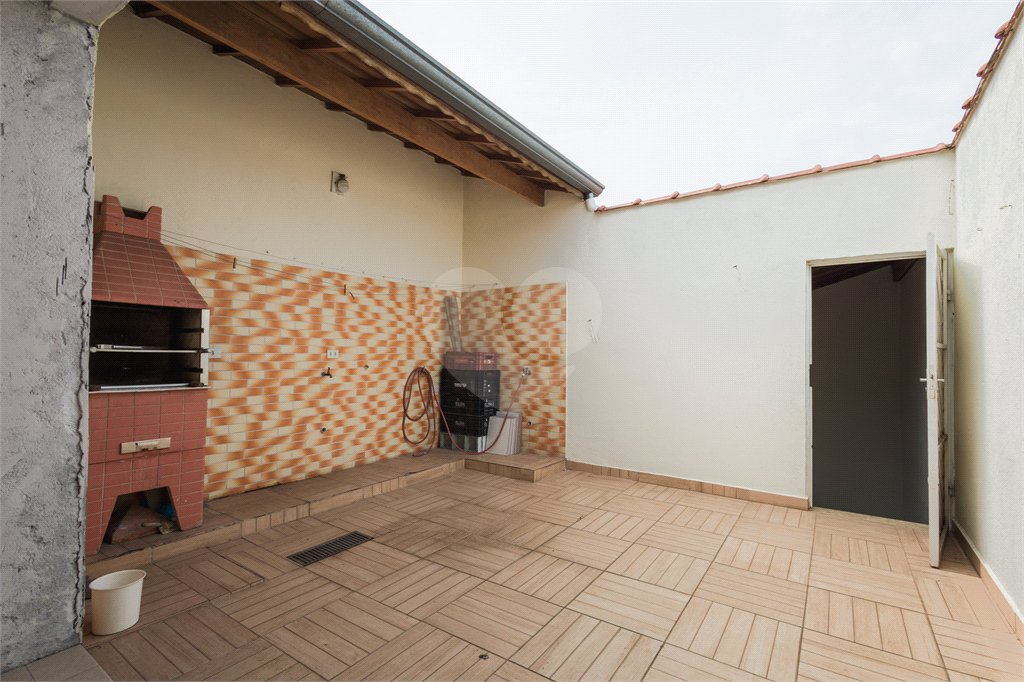 Casa à venda com 3 quartos, sendo 2 suítes, em Jardim Santa Cecília, Guarulhos, SP