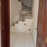 Casa à venda ou para alugar com 3 quartos, sendo 1 suíte, no condomínio Maison, São Paulo - SP
