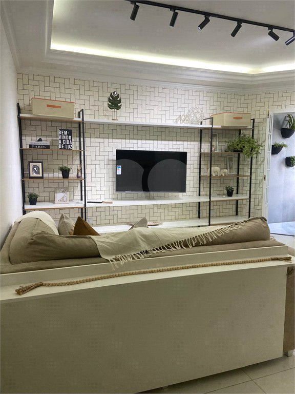 Casa de Vila à venda com 2 quartos, sendo 1 suíte,  em Silveira, Santo André, SP