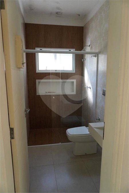 Casa para alugar com 4 quartos, sendo 2 suítes, no condomínio Mont Serrat, Salto - SP