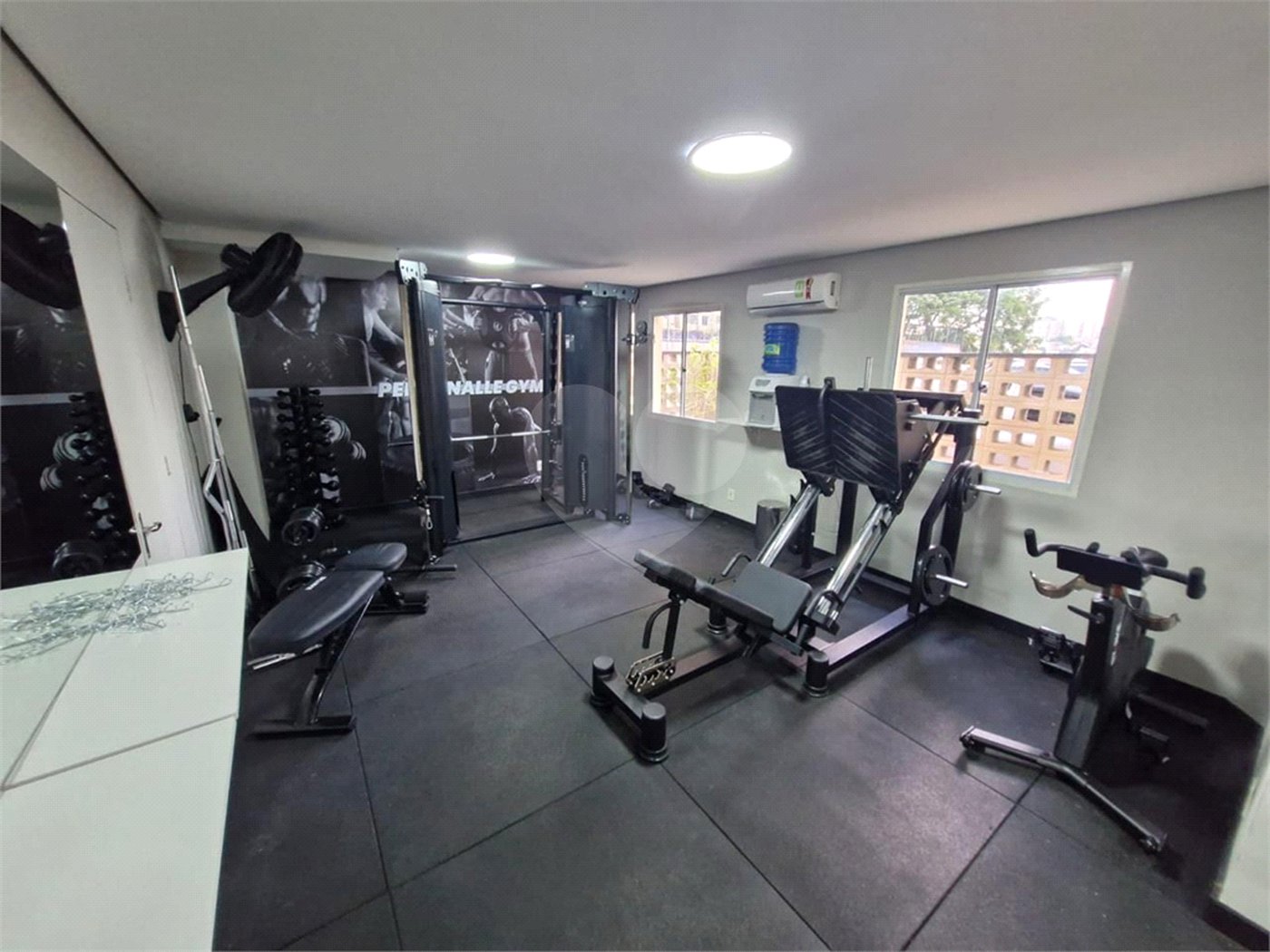 Apartamento à venda com 2 quartos, sendo 1 suíte, em Parque Maria Domitila, São Paulo, SP