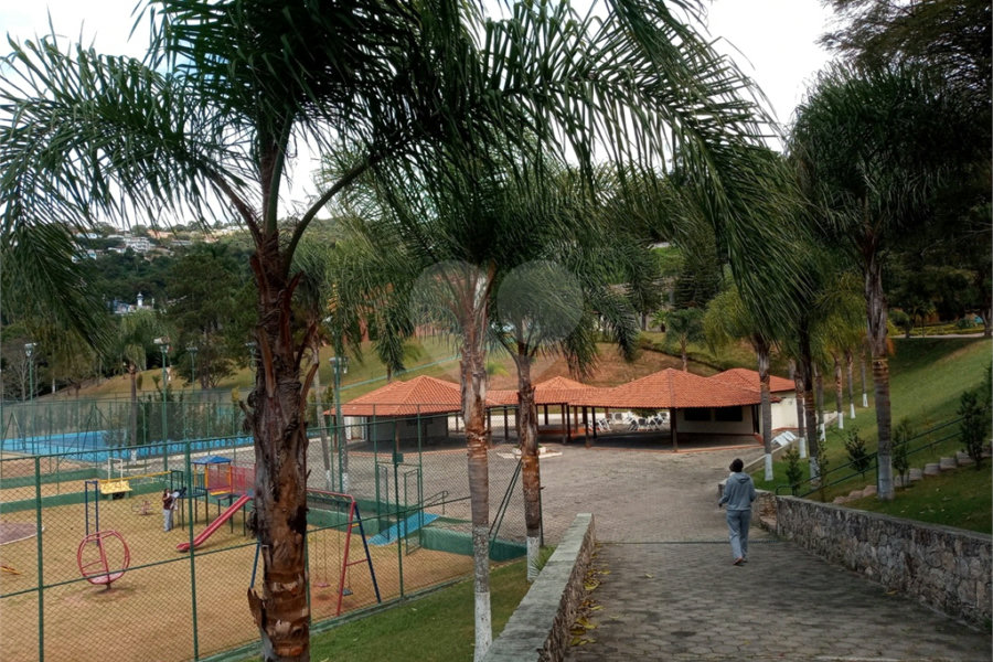 Casa à venda ou para alugar com 3 quartos, sendo 1 suíte, no condomínio Alpes de Caieiras, Caieiras - SP