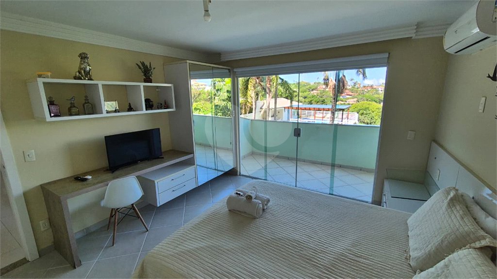 Casa à venda com 6 quartos, sendo 4 suítes, em Ferradura, Armação dos Búzios, RJ