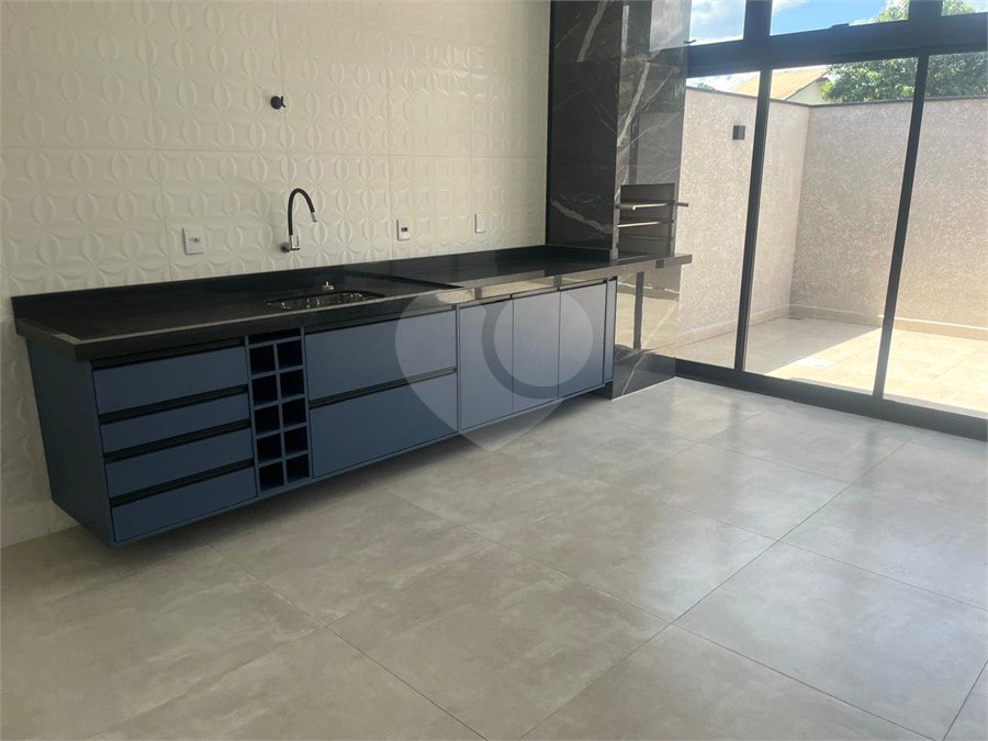 Casa à venda com 3 suítes no condomínio Campos do Conde I e II, Sorocaba - SP