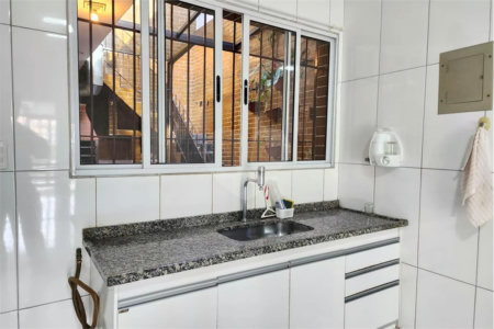 Sobrado à venda com 3 quartos, sendo 1 suíte, em Nova Petrópolis, São Bernardo do Campo, SP