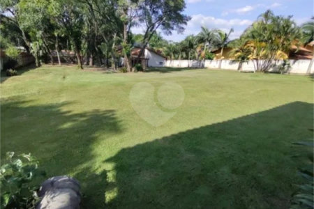 Casa à venda com 5 quartos, sendo 4 suítes, no condomínio Chácaras Flórida, Itu - SP