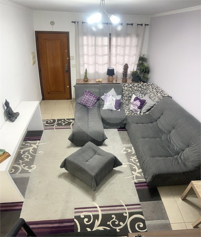 Sobrado à venda com 3 quartos, sendo 1 suíte,  em Vila Marari, São Paulo, SP