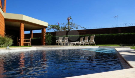 Casa de Vila à venda com 5 quartos, sendo 3 suítes,  em Morumbi, São Paulo, SP