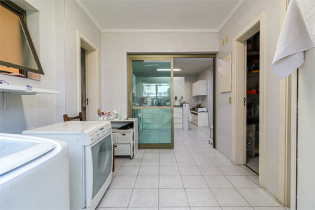 Apartamento à venda com 4 quartos, sendo 2 suítes, em Vila Morumbi, São Paulo, SP
