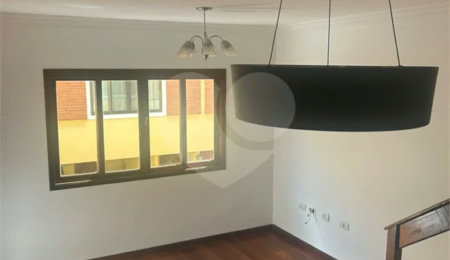 Casa à venda com 2 quartos em Vila Gomes, São Paulo, SP