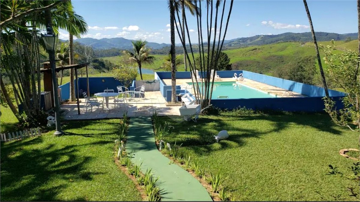 Sítio à venda com 6 quartos, sendo 5 suítes, em Dos Mimis, Piracaia, SP