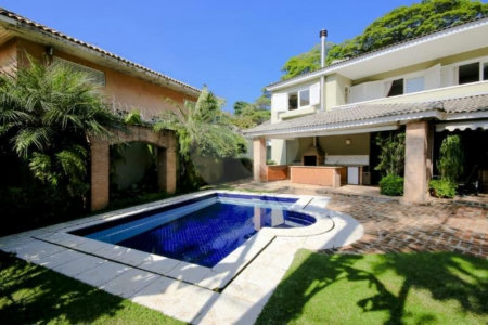 Casa à venda com 3 quartos, sendo 2 suítes,  em Vila Tramontano, São Paulo, SP