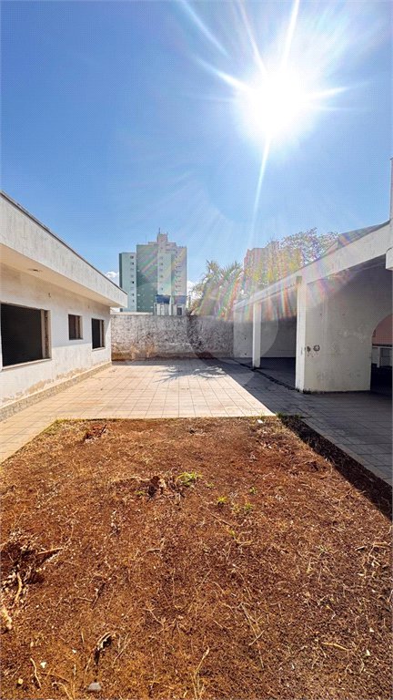 Casa para alugar com 5 quartos, sendo 2 suítes, no Centro, Suzano, SP