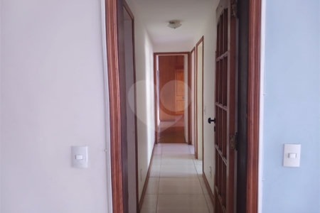 Apartamento à venda com 3 quartos, sendo 1 suíte,  em Tijuca, Rio de Janeiro, RJ