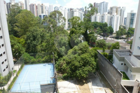 Apartamento à venda com 3 quartos, sendo 1 suíte, em Vila Suzana, São Paulo, SP