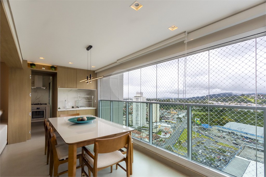 Apartamento à venda com 3 suítes em Vila Mogilar, Mogi das Cruzes, SP