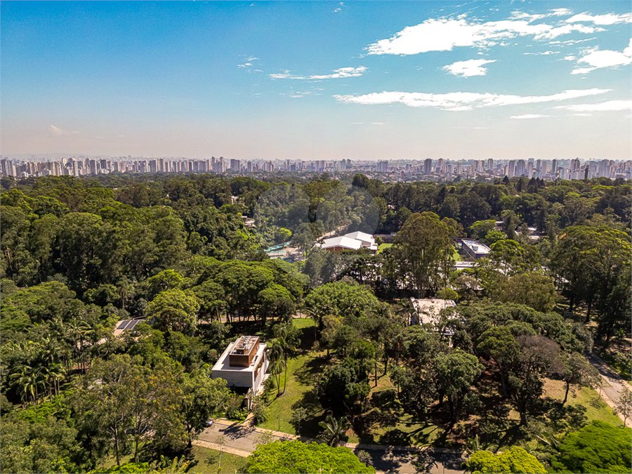 Apartamento à venda ou para alugar com 4 suítes em Alto da Boa Vista, São Paulo, SP
