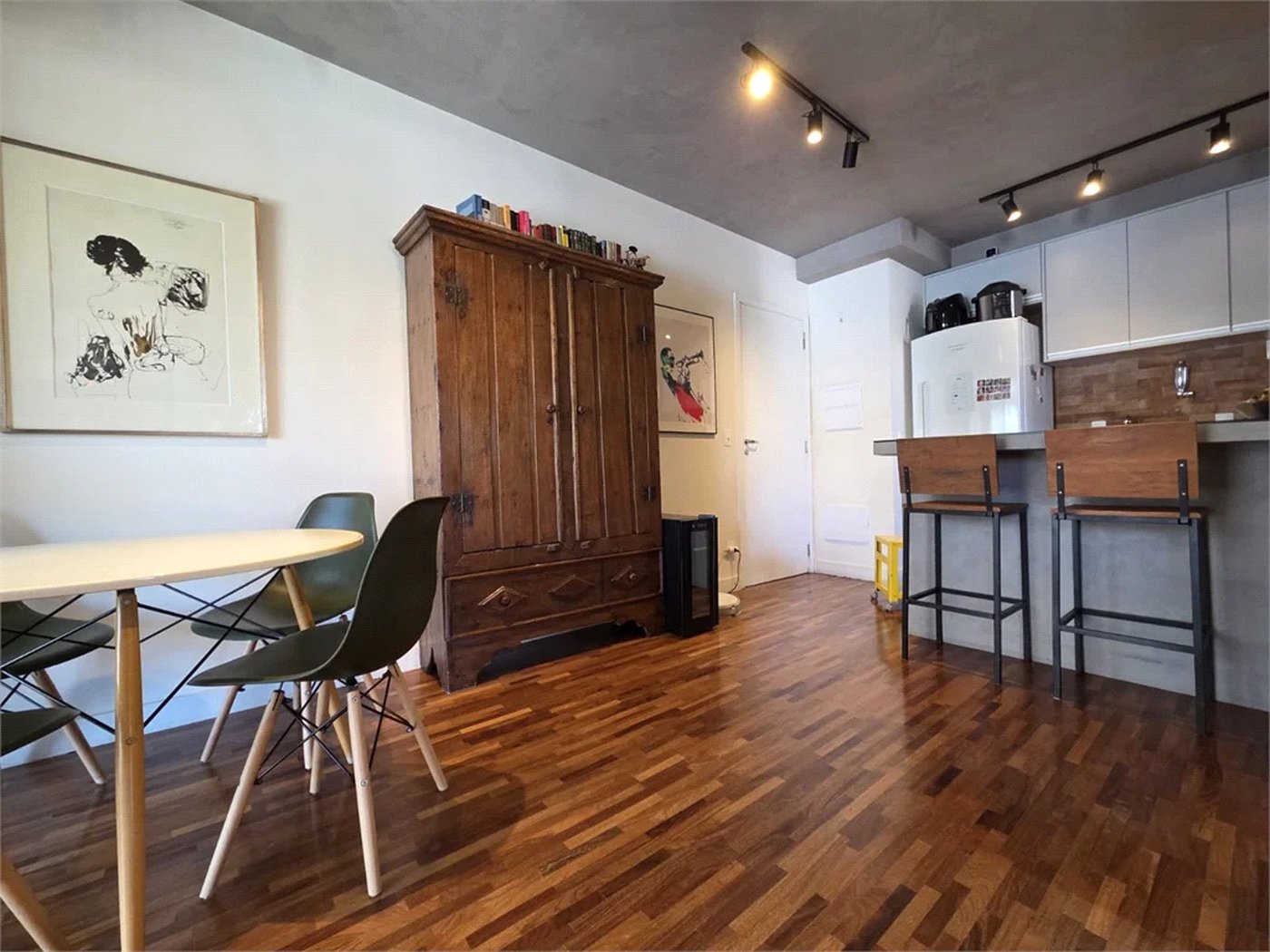 Apartamento à venda com 2 quartos, sendo 1 suíte, em Pinheiros, São Paulo, SP
