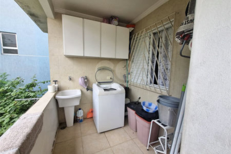 Casa à venda com 4 quartos, sendo 1 suíte,  em Vila Clementino, São Paulo, SP