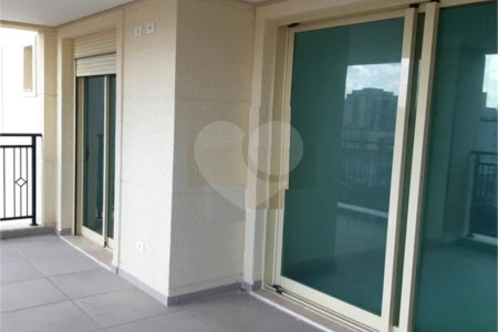 Apartamento à venda com 3 quartos, sendo 1 suíte, em Vila Paulicéia, São Paulo, SP