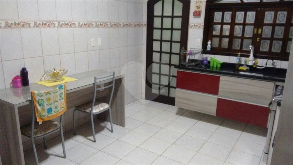Casa à venda com 3 quartos, sendo 1 suíte,  em Vila Nova Cintra, Mogi das Cruzes, SP