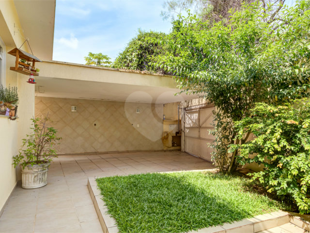 Casa de Vila à venda com 4 suítes em Granja Julieta, São Paulo, SP