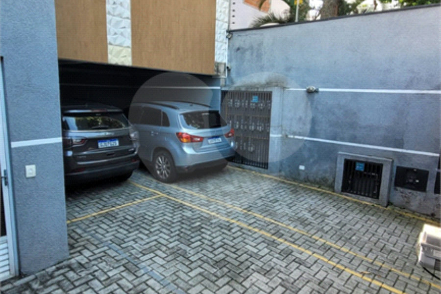 Casa à venda com 2 suítes no condomínio Residencial Sophia, São Paulo - SP