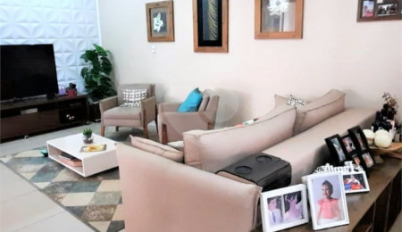 Casa à venda com 5 quartos, sendo 4 suítes,  em Santana, São Paulo, SP