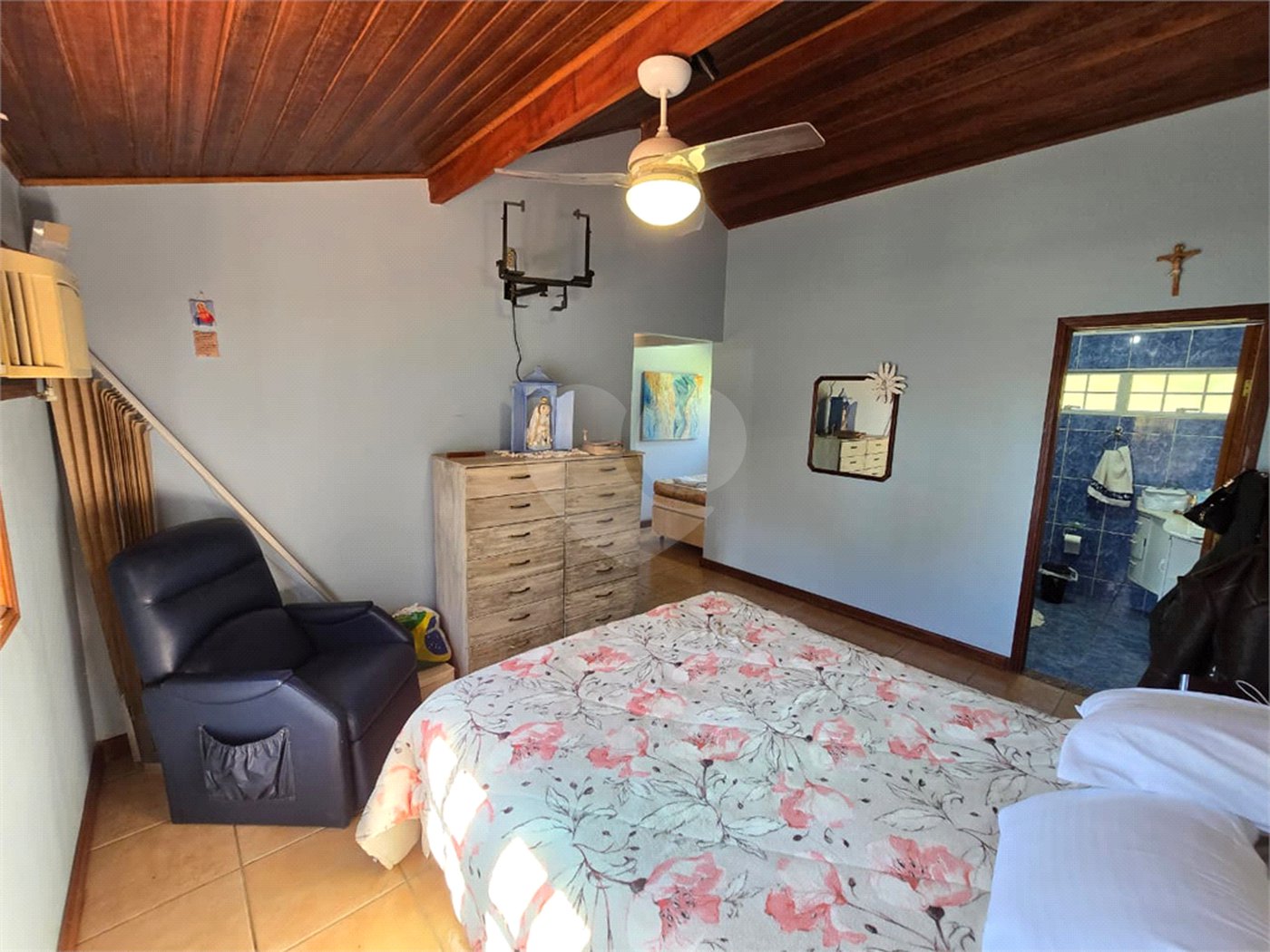 Chácara à venda com 4 quartos, sendo 1 suíte, em Cercadinho, Alambari, SP