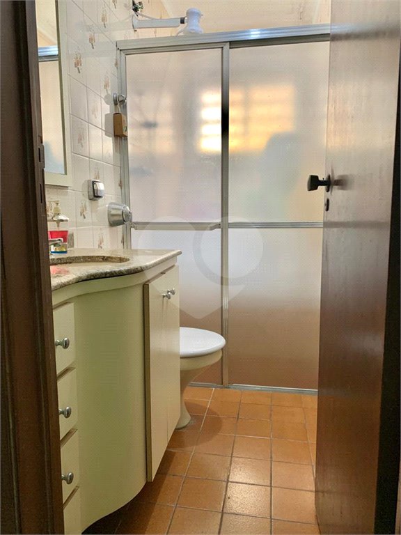 Casa à venda com 3 quartos, sendo 1 suíte,  em Bosque da Saúde, São Paulo, SP
