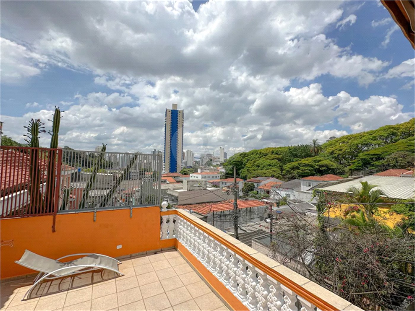 Casa para alugar com 3 quartos, sendo 1 suíte, em Vila Anglo Brasileira, São Paulo, SP