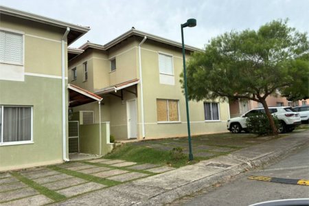 Casa à venda com 3 quartos no condomínio Bosques da Vila - Casa 3° Fase, Cotia - SP