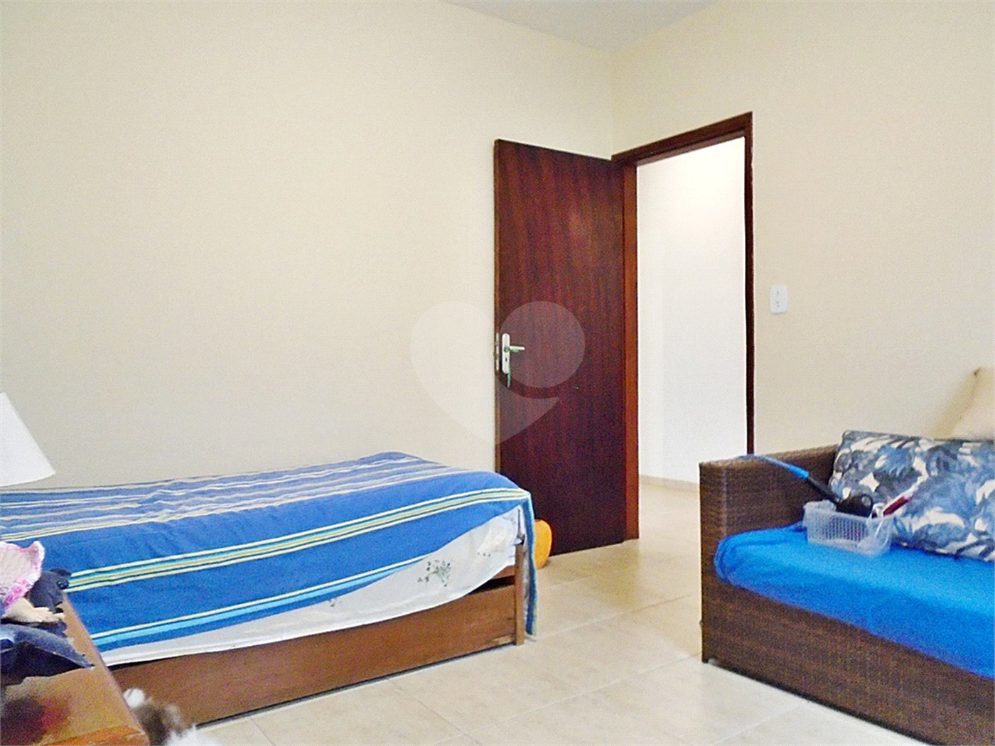 Casa à venda com 3 quartos, sendo 1 suíte, no condomínio Praça Doutor José Augusto César,8, São Paulo - SP